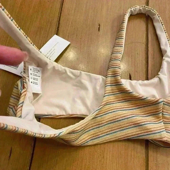 L*Space New Rainbow Shimmer Sports Bralette small - Picture 11 of 11